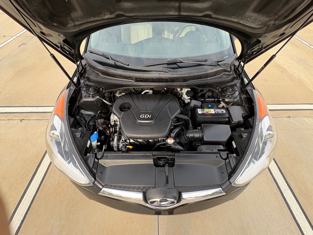 2014 Hyundai Veloster - $7,495