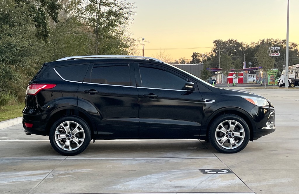 2014 Ford Escape - $7,995