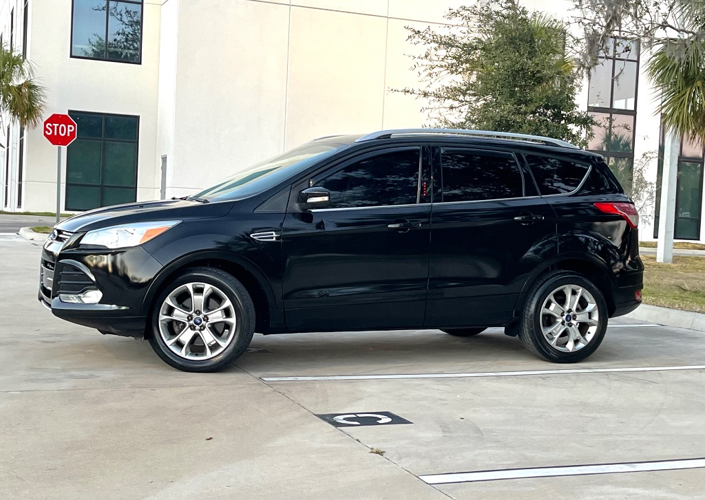2014 Ford Escape - $7,995