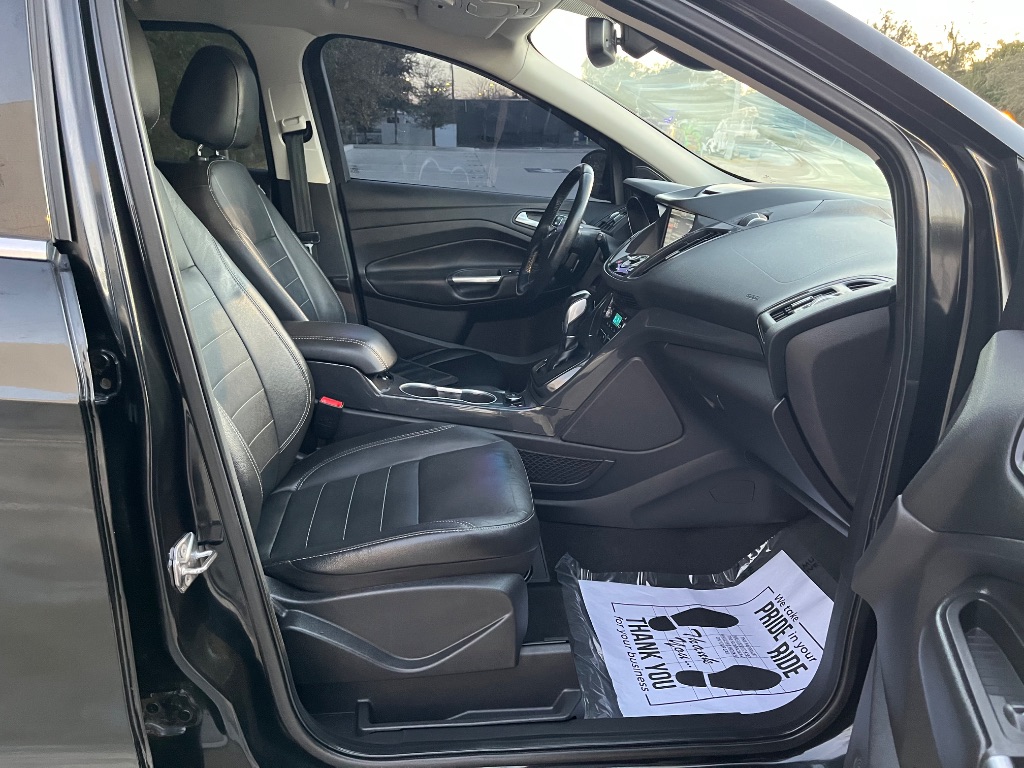 2014 Ford Escape - $7,995