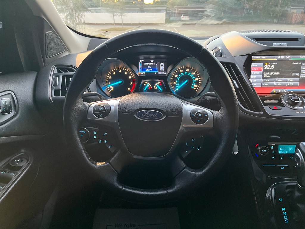 2014 Ford Escape - $7,995