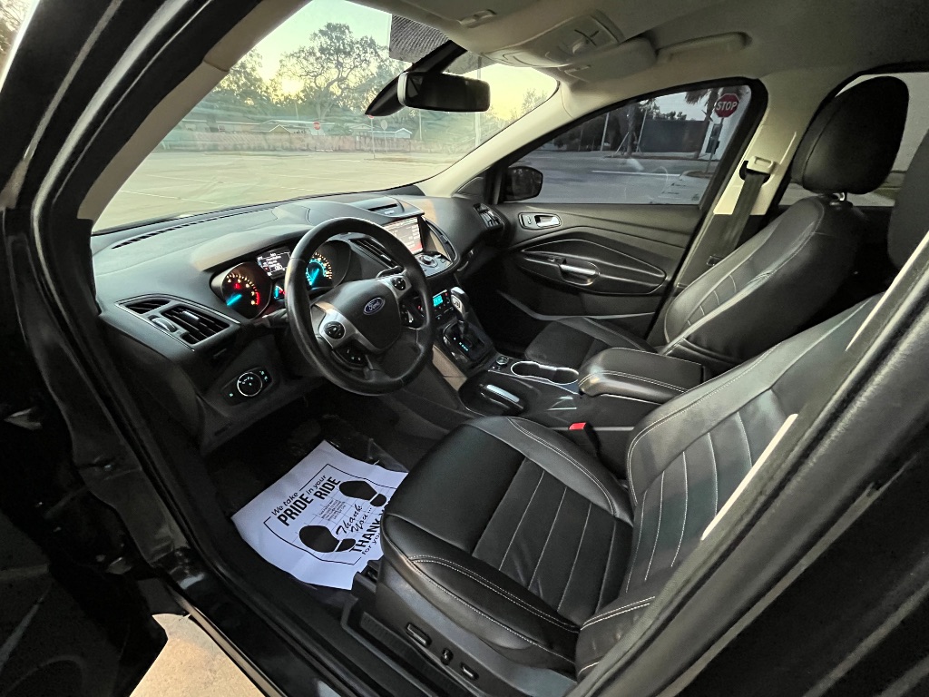 2014 Ford Escape - $7,995