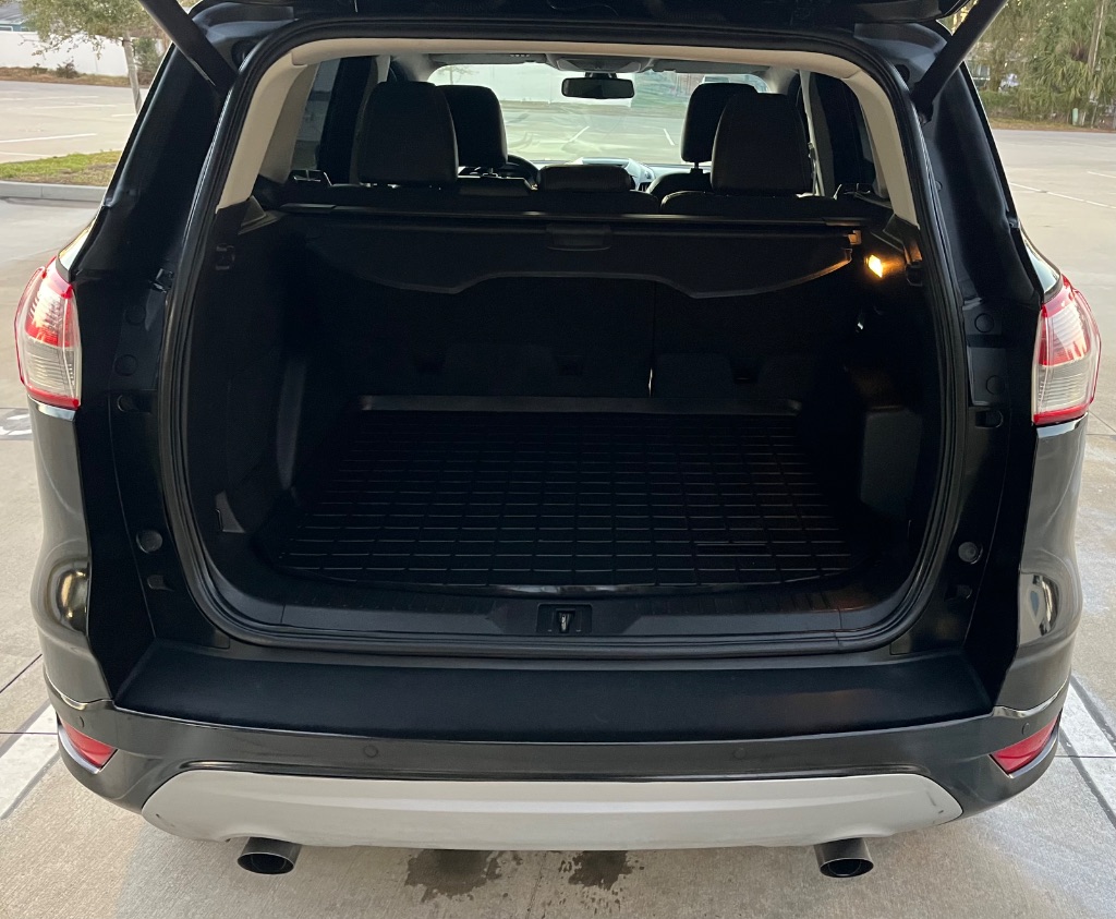 2014 Ford Escape - $7,995
