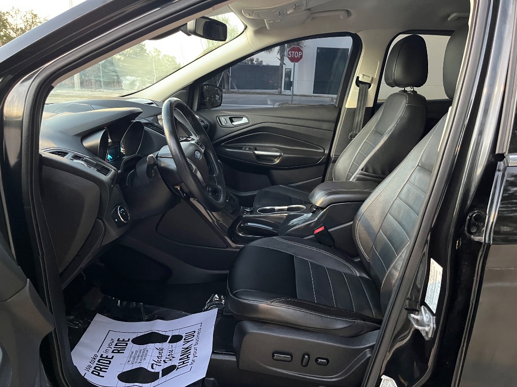 2014 Ford Escape - $7,995