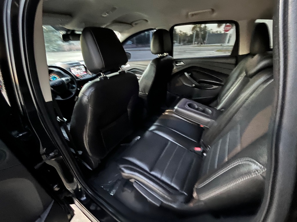 2014 Ford Escape - $7,995