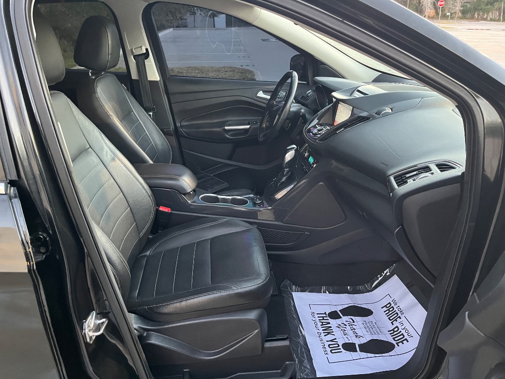 2014 Ford Escape - $7,995