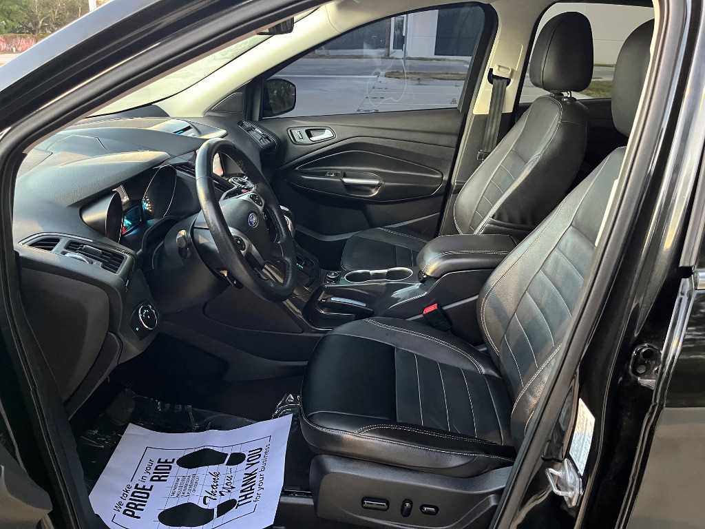 2014 Ford Escape - $7,995
