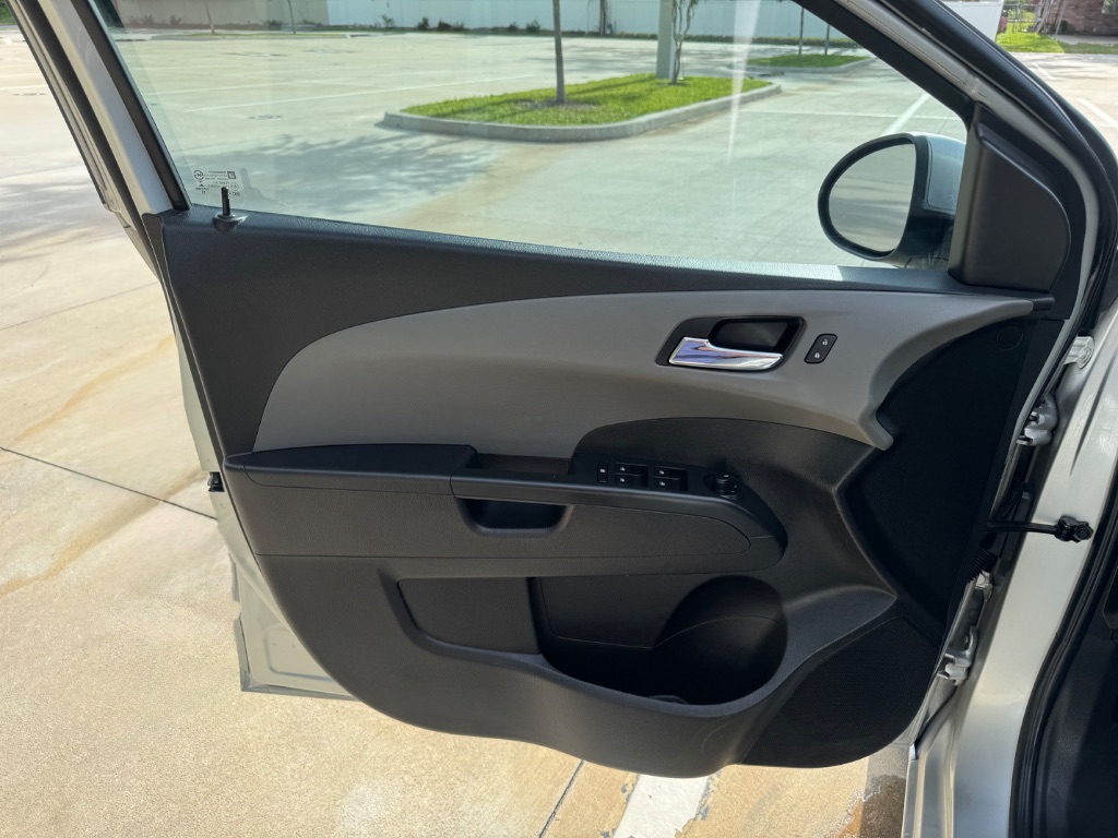 2015 Chevrolet Sonic - $8,495