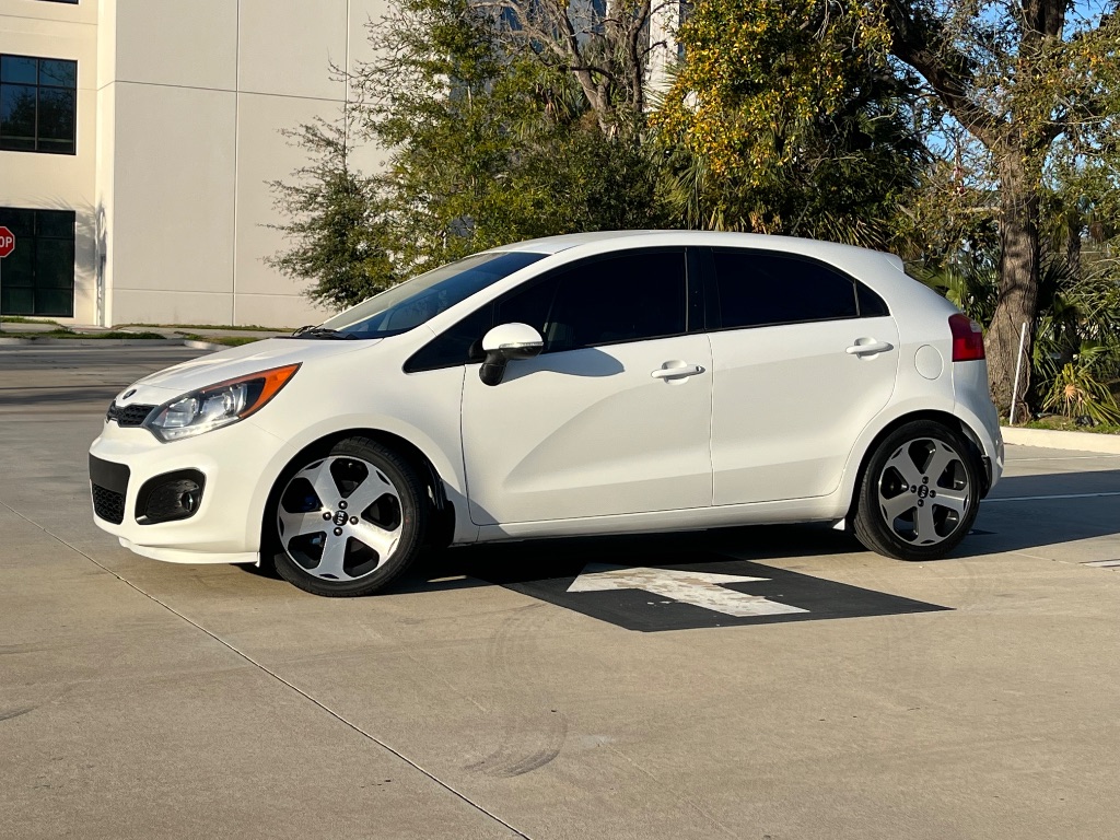 2015 Kia Rio - $5,795