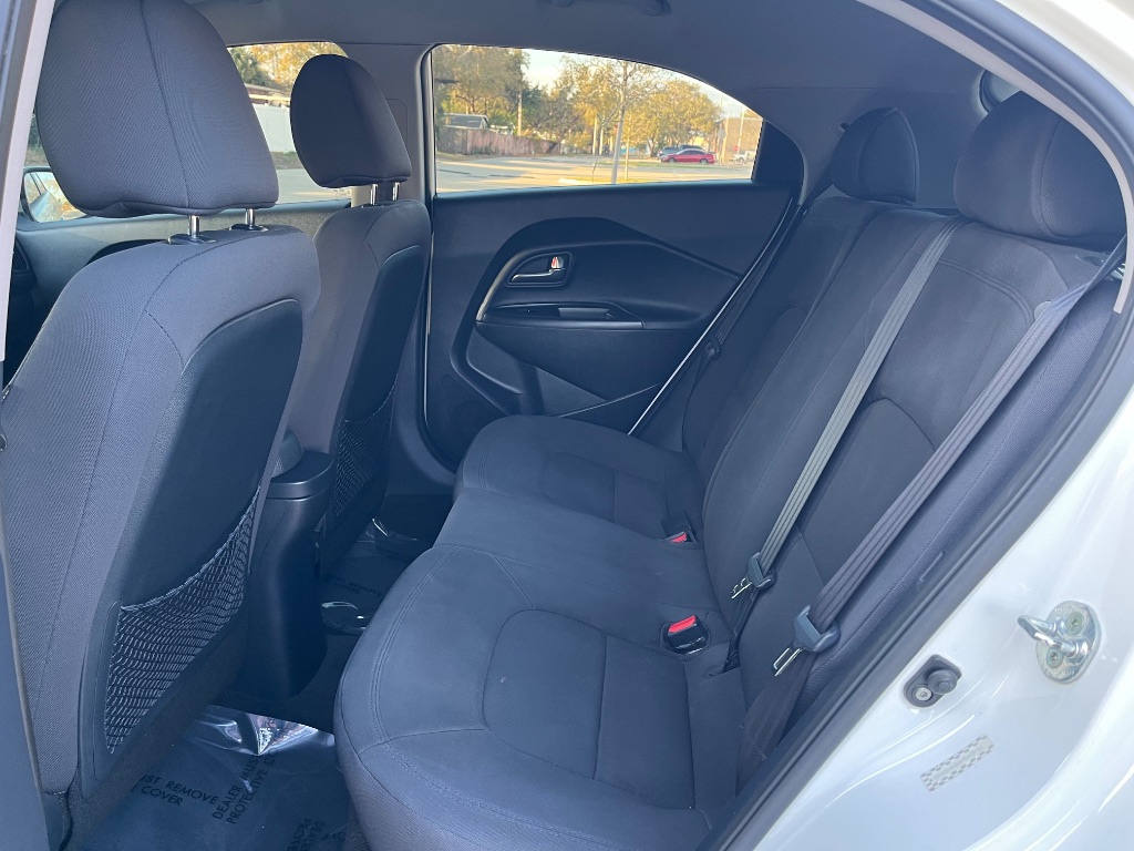 2015 Kia Rio - $5,795