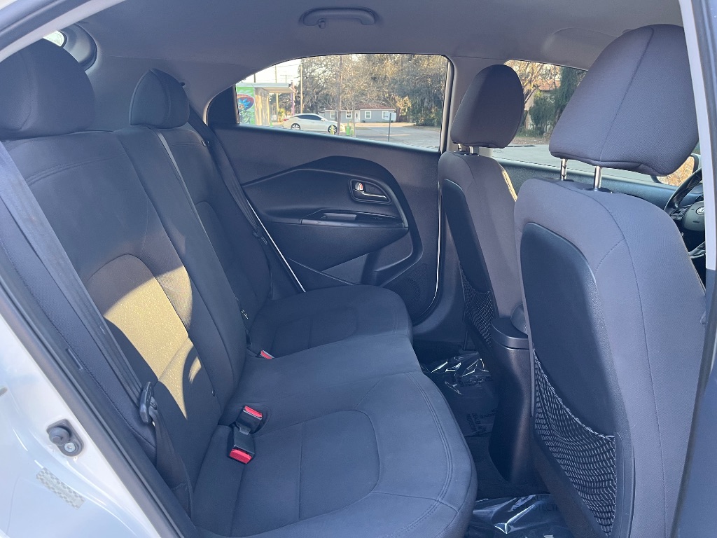 2015 Kia Rio - $5,795
