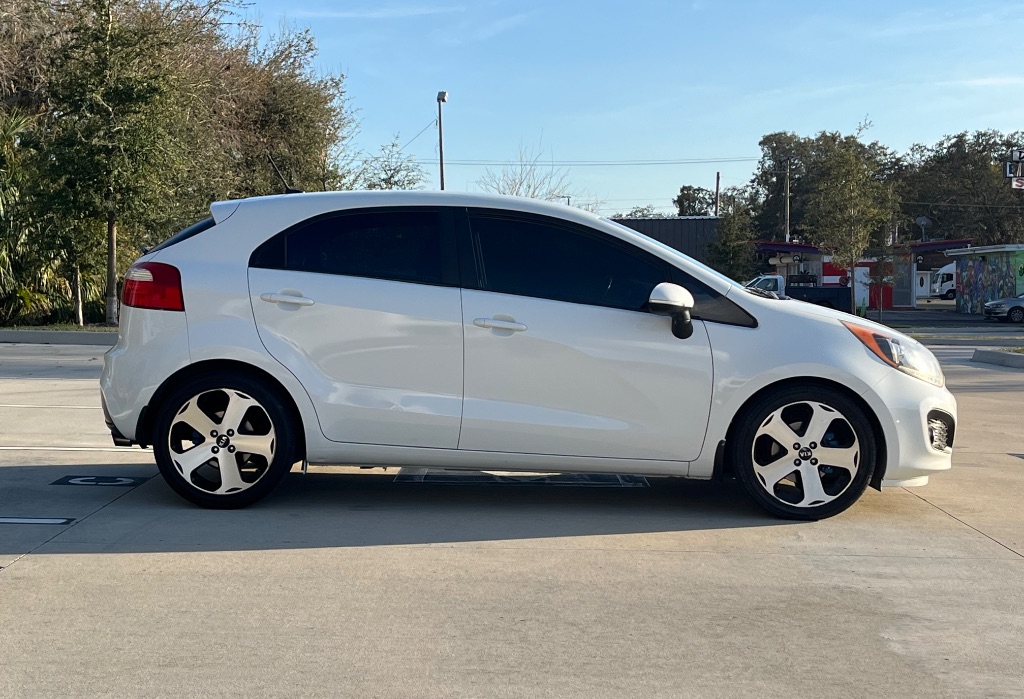 2015 Kia Rio - $5,795