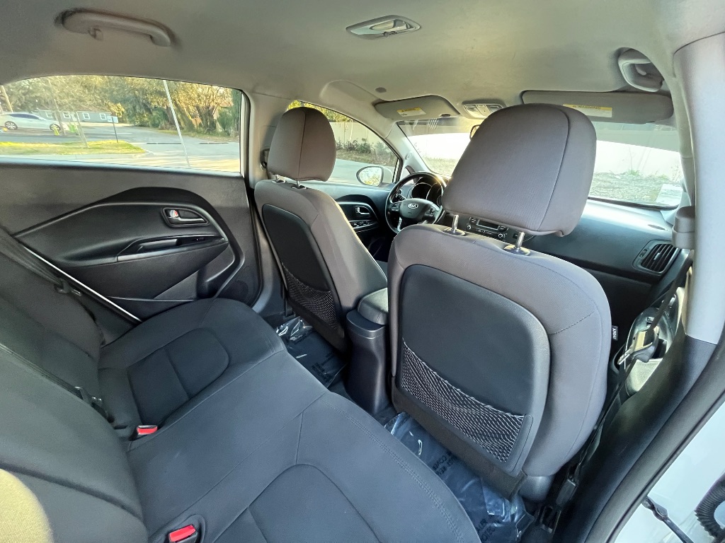 2015 Kia Rio - $5,795