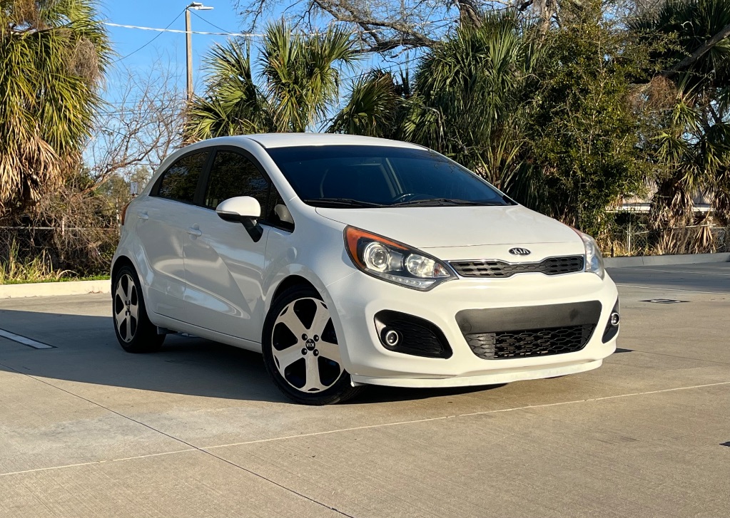 2015 Kia Rio - $5,795