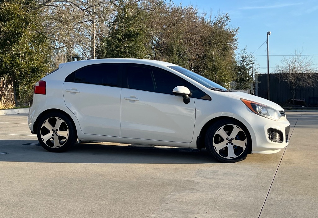2015 Kia Rio - $5,795