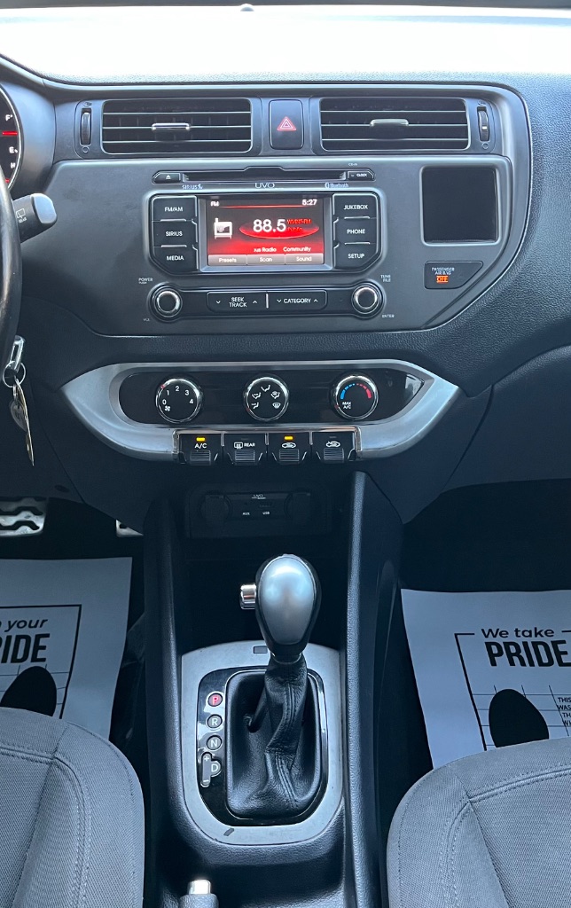 2015 Kia Rio - $5,795
