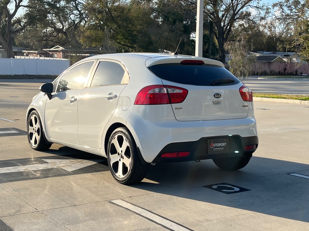 2015 Kia Rio - $5,795