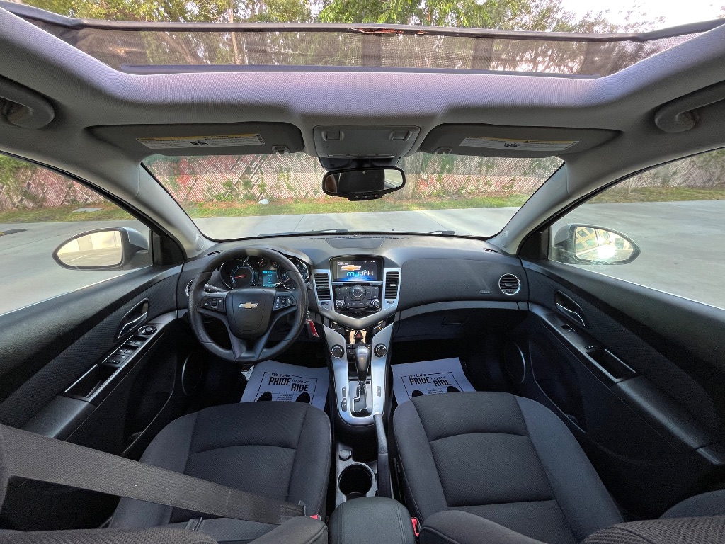 2015 Chevrolet Cruze - $6,995