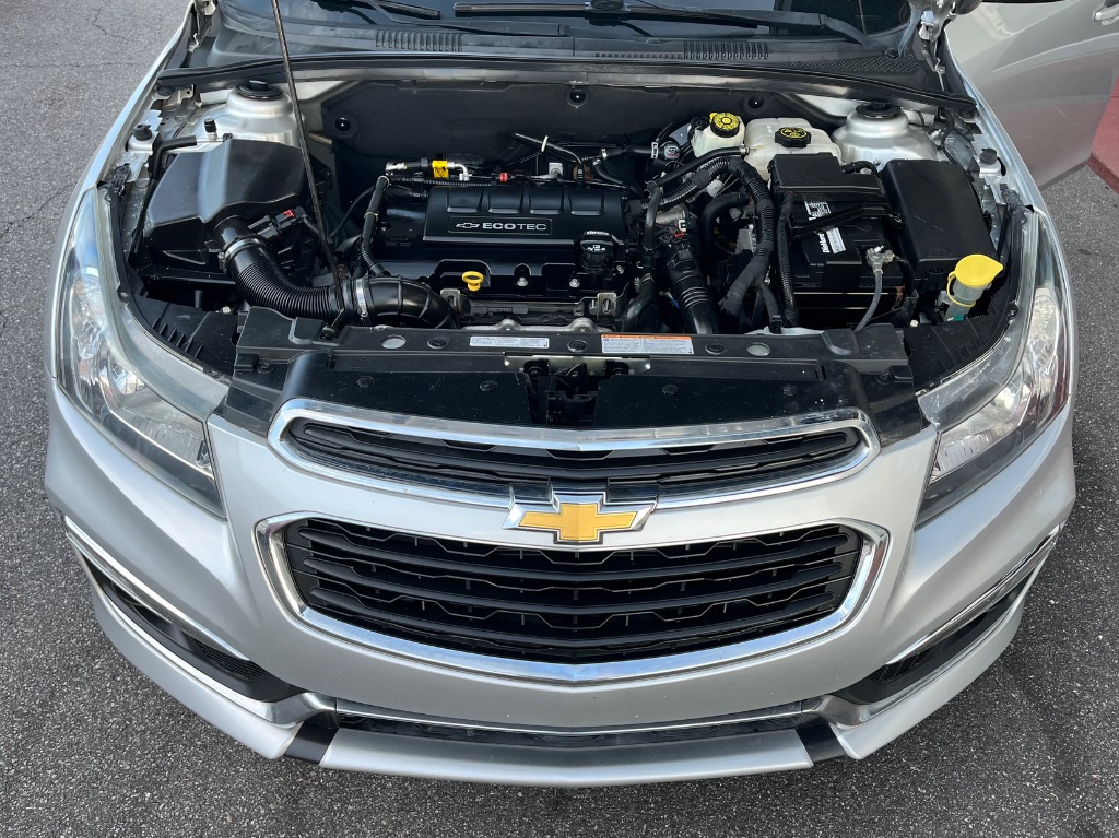 2015 Chevrolet Cruze - $6,995