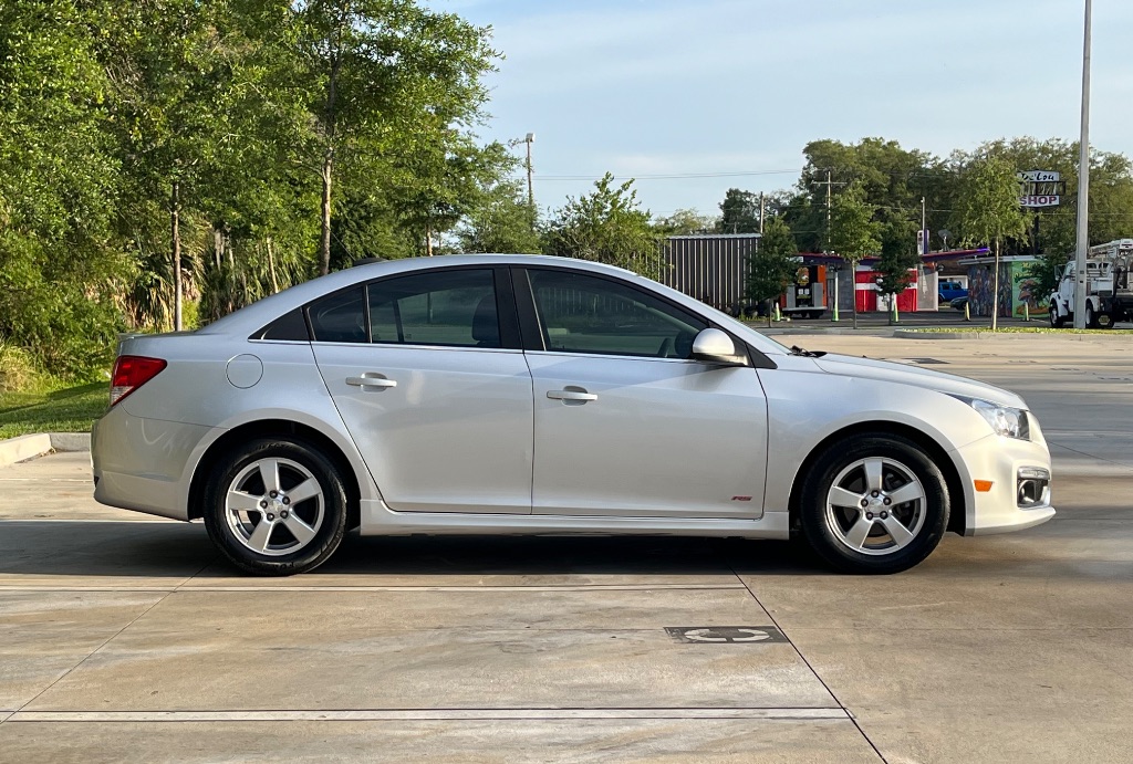2015 Chevrolet Cruze - $6,995