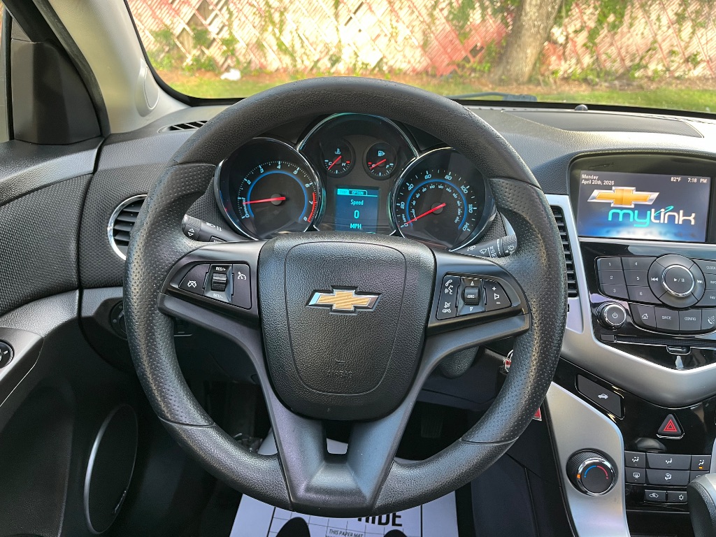2015 Chevrolet Cruze - $6,995