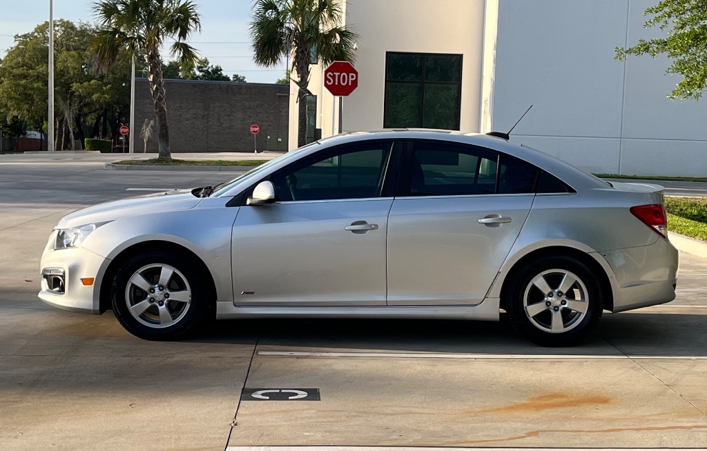 2015 Chevrolet Cruze - $6,995