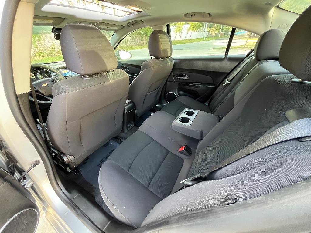 2015 Chevrolet Cruze - $6,995