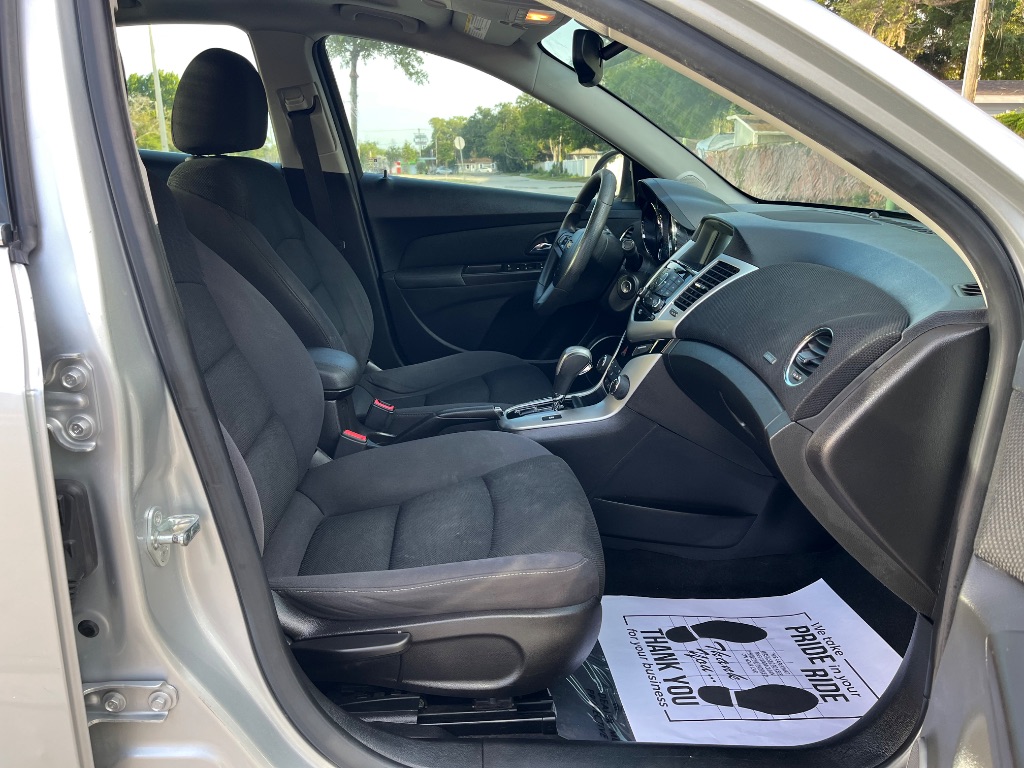 2015 Chevrolet Cruze - $6,995