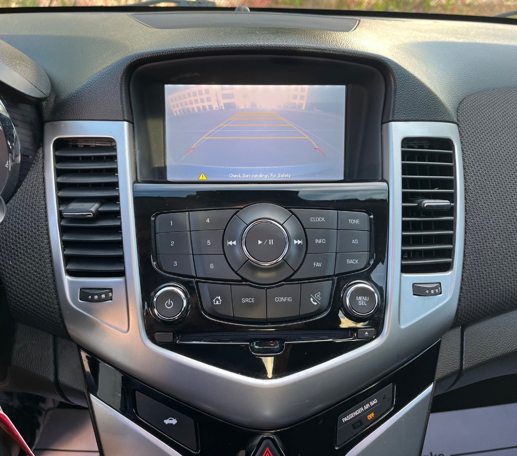 2015 Chevrolet Cruze - $6,995