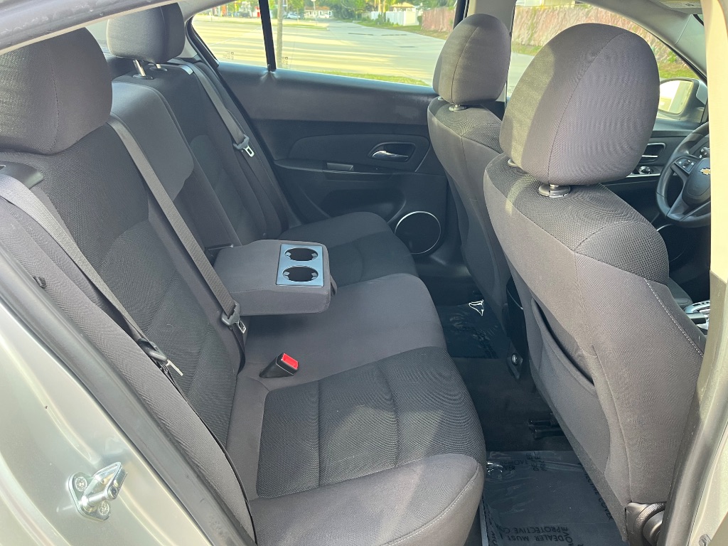 2015 Chevrolet Cruze - $6,995