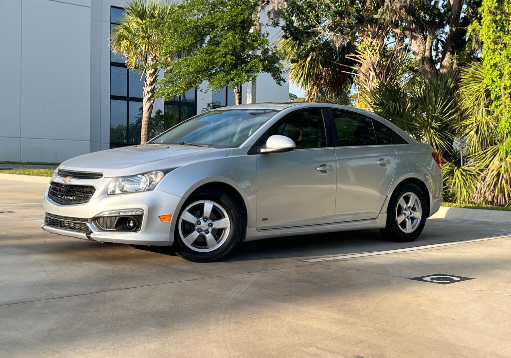 2015 Chevrolet Cruze - $6,995