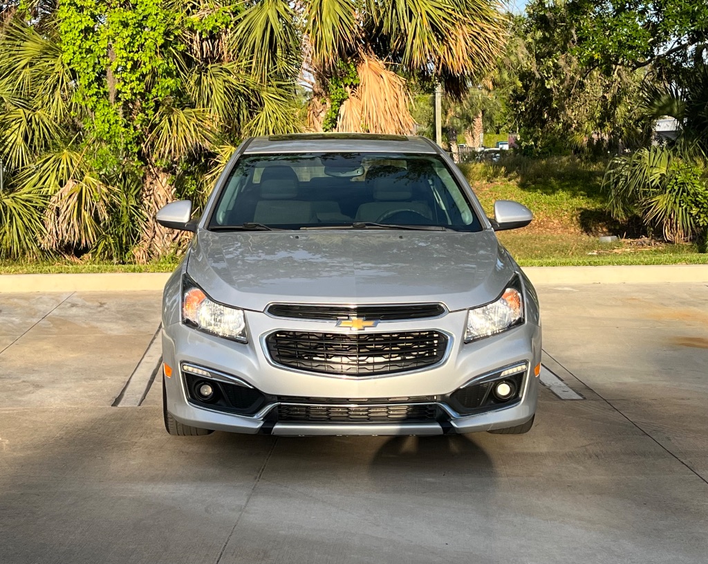 2015 Chevrolet Cruze - $6,995