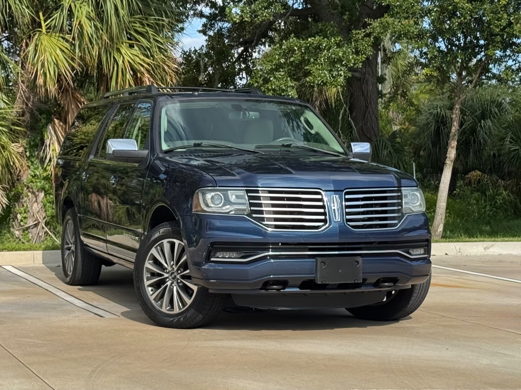 2015 Lincoln Navigator - $10,795