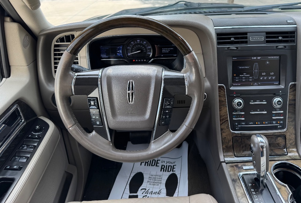 2015 Lincoln Navigator - $10,795