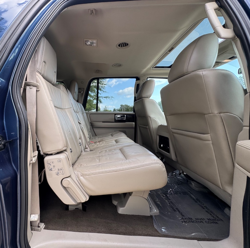 2015 Lincoln Navigator - $10,795
