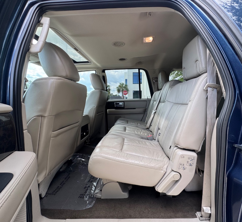 2015 Lincoln Navigator - $10,795