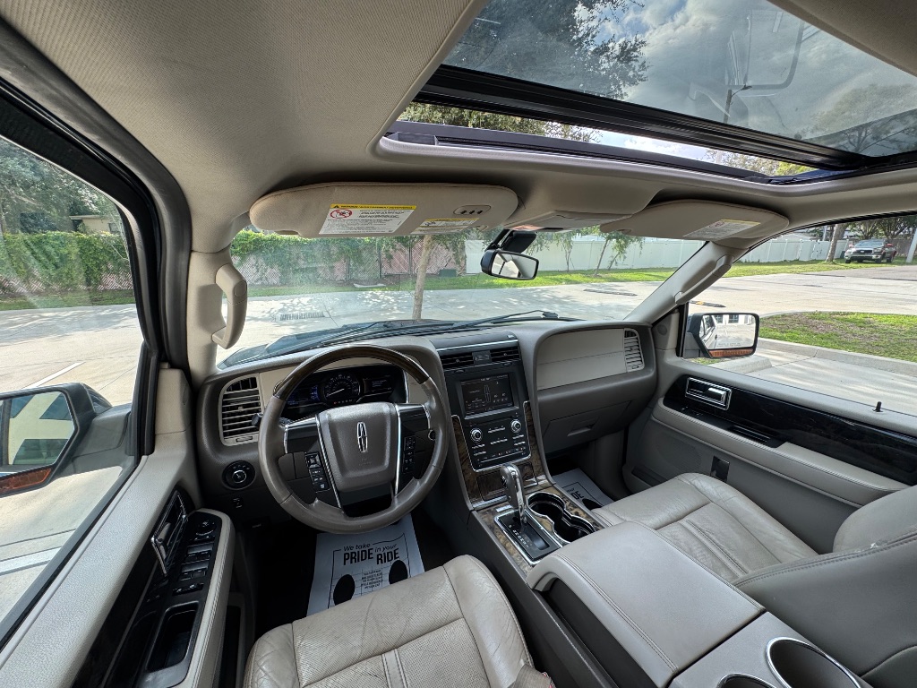 2015 Lincoln Navigator - $10,795