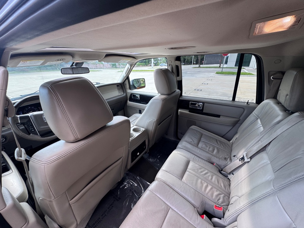 2015 Lincoln Navigator - $10,795