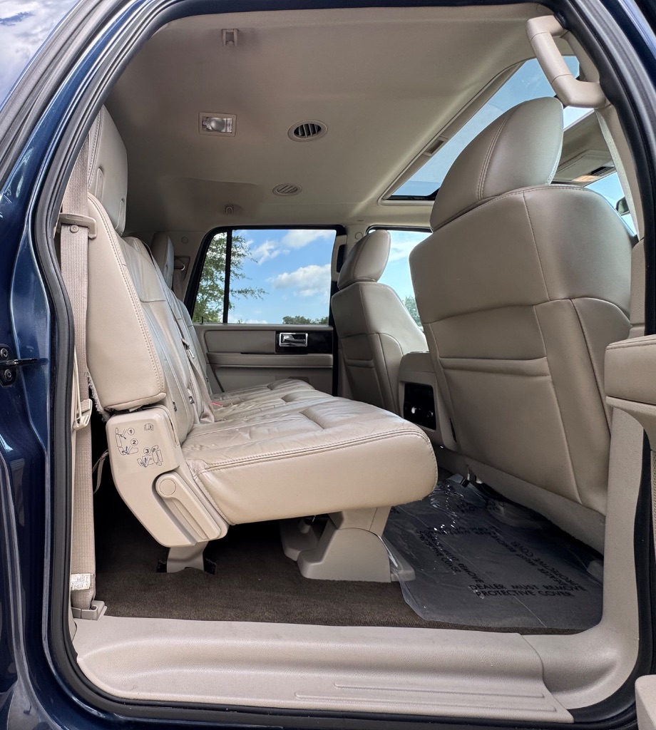 2015 Lincoln Navigator - $10,795