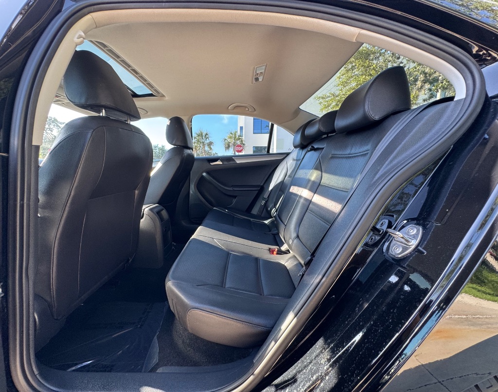 2015 Volkswagen Jetta - $7,995