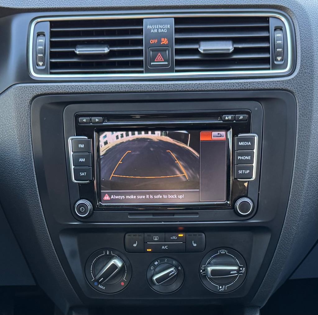 2015 Volkswagen Jetta - $7,995