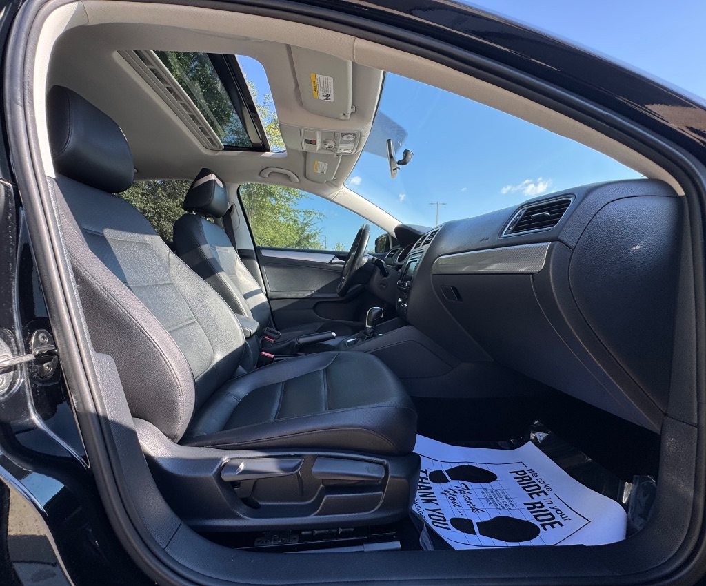 2015 Volkswagen Jetta - $7,995