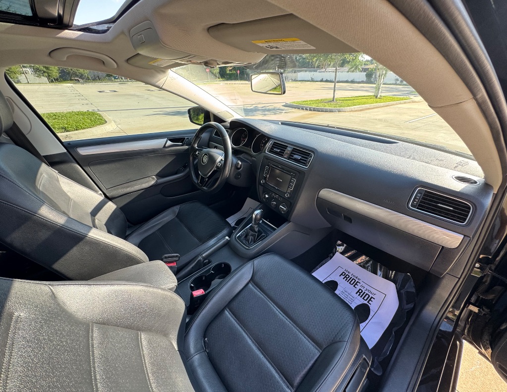 2015 Volkswagen Jetta - $7,995