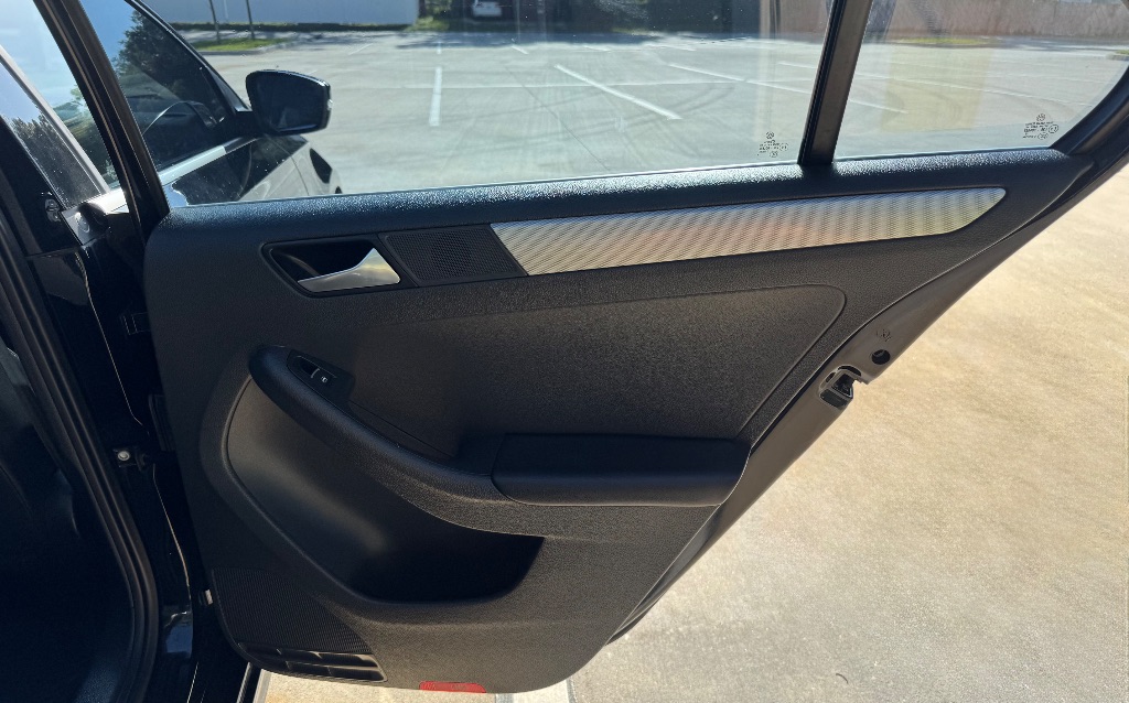 2015 Volkswagen Jetta - $7,995
