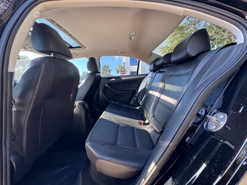 2015 Volkswagen Jetta - $7,995