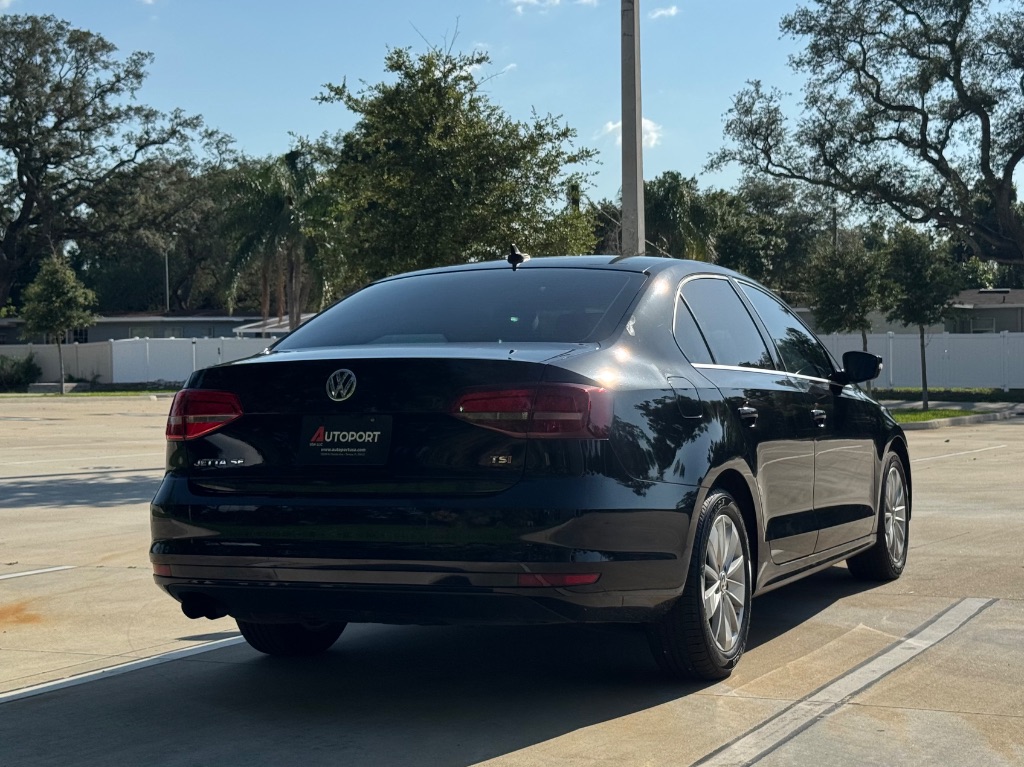 2015 Volkswagen Jetta - $7,995