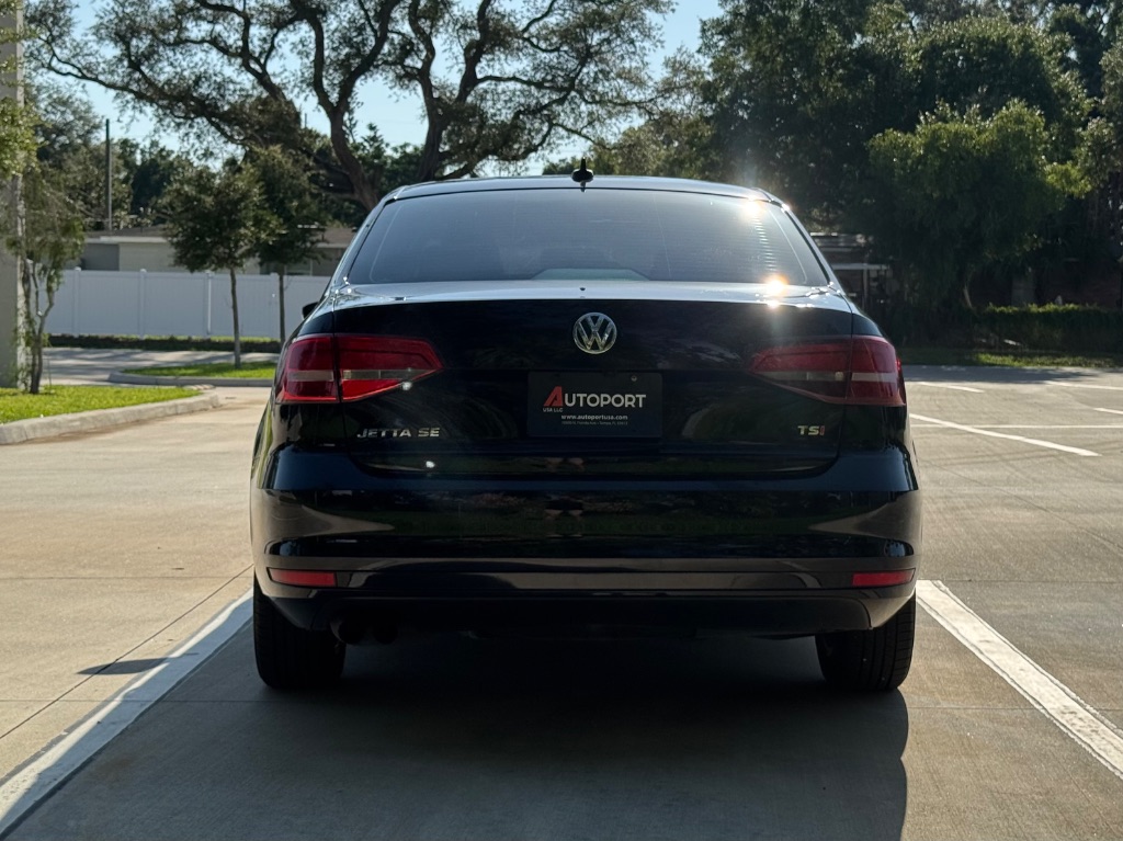 2015 Volkswagen Jetta - $7,995