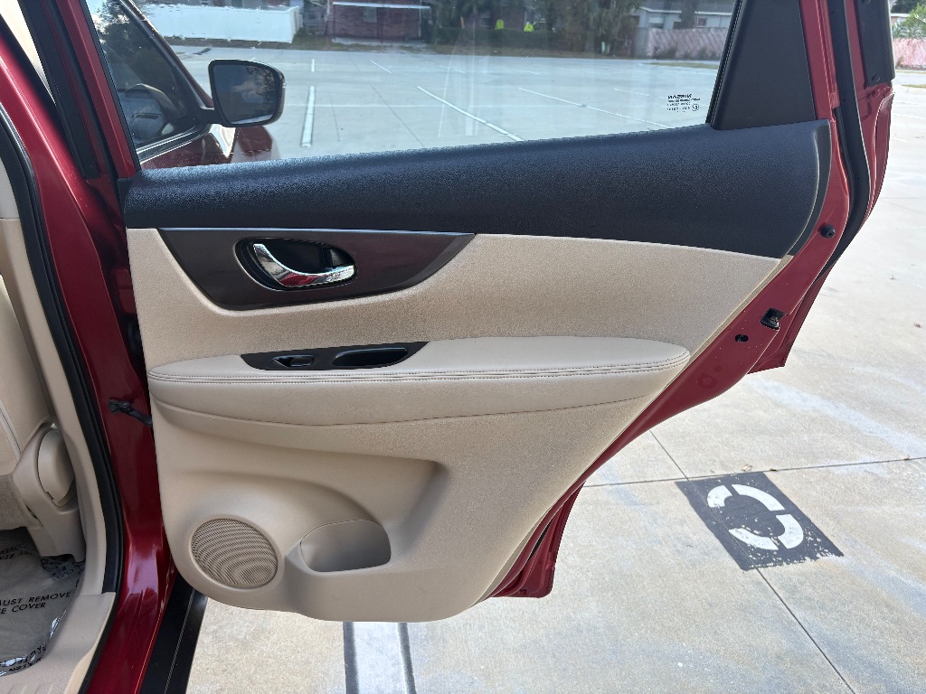 2015 Nissan Rogue - $7,425