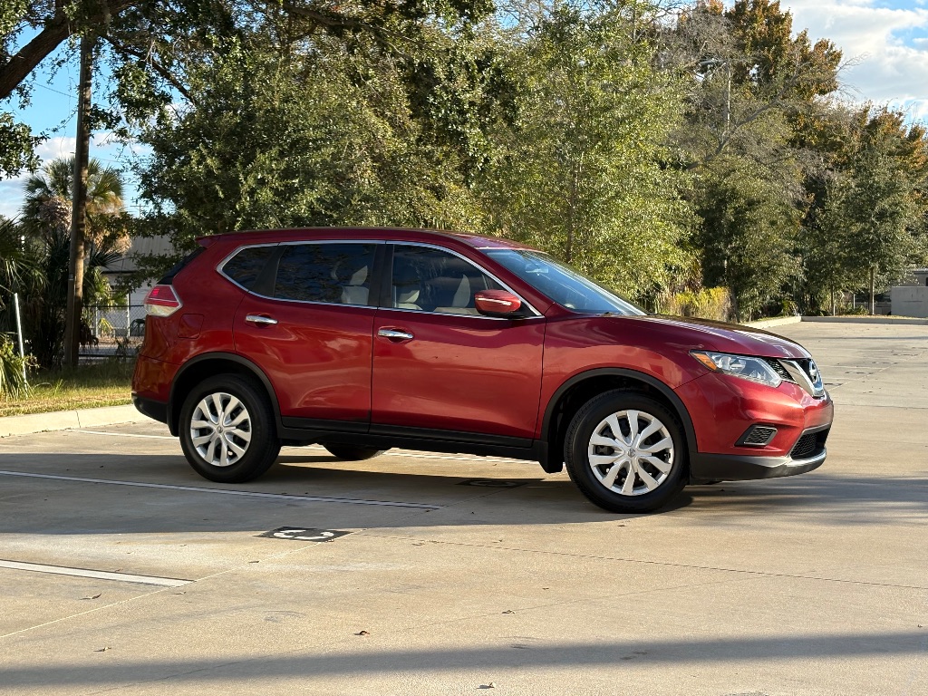 2015 Nissan Rogue - $7,425