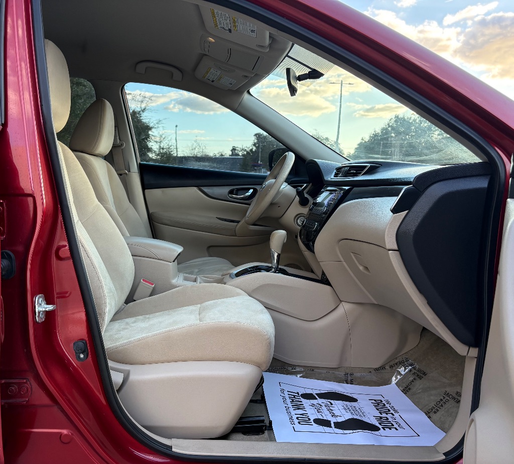2015 Nissan Rogue - $7,425